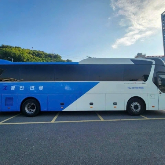 Đội xe của Seoul Travel sẵn sàng phục vụ mùa hoa anh đào 2024.