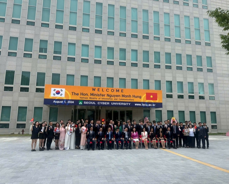 Phục vụ đoàn Bộ trưởng thông tin truyền thông